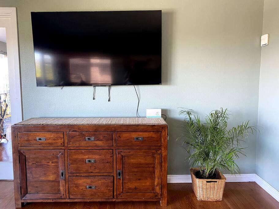 Holiday home Hilltop Oasis Near Palos Verdes *